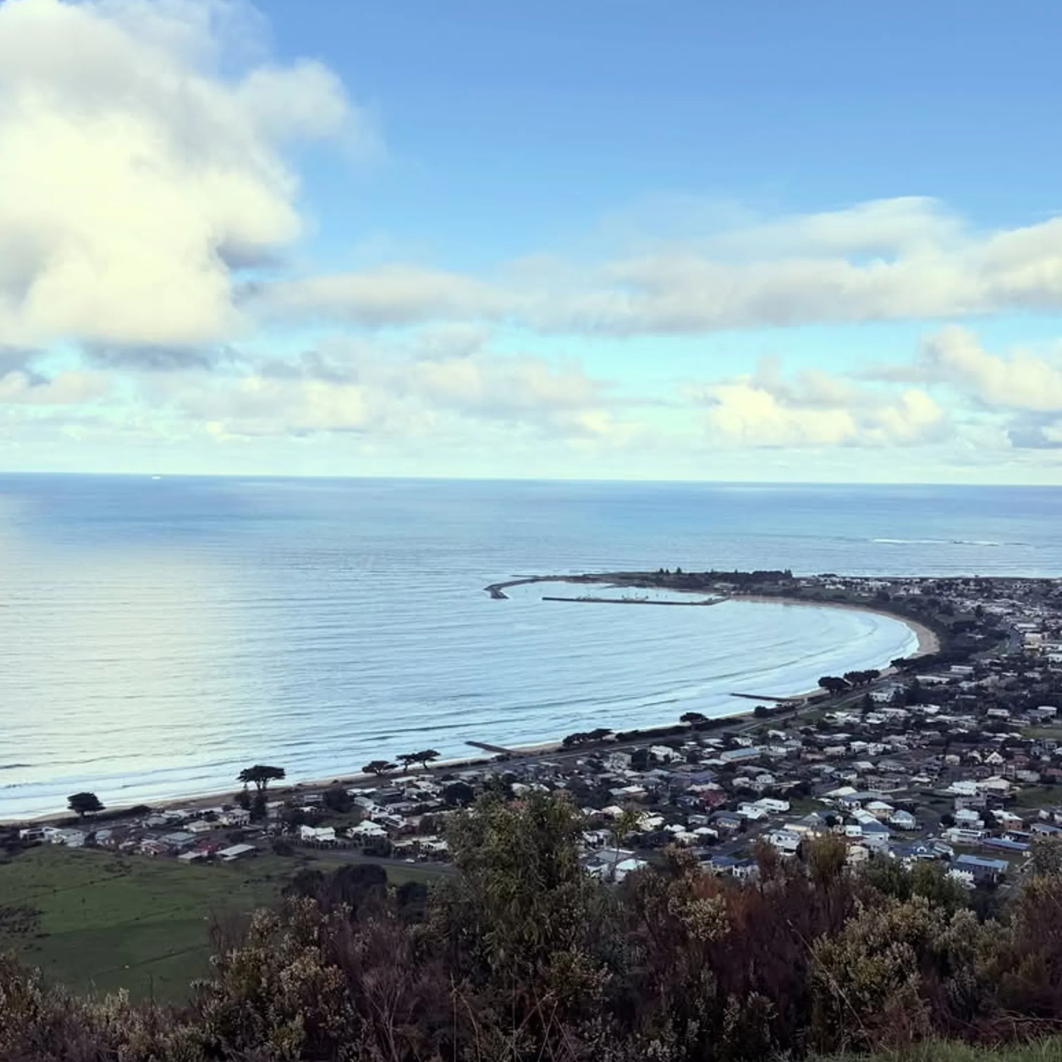 coastal view along great ocean road