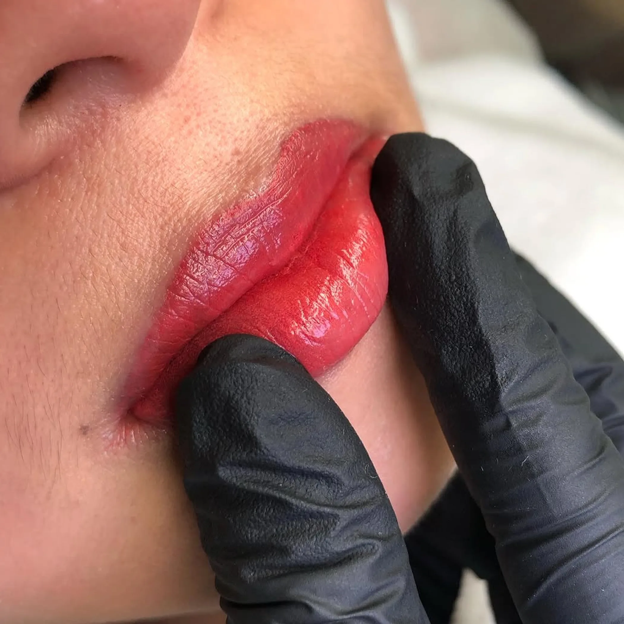cosmetic lip tattoo procedure